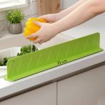 Silicone Sink Splash Guard with Suction - Image 3